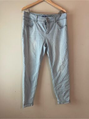 🐱 Royalty For Me | Light Blue Jeans